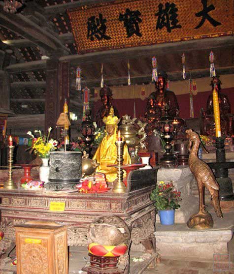thay pagoda tu dao hanh monk